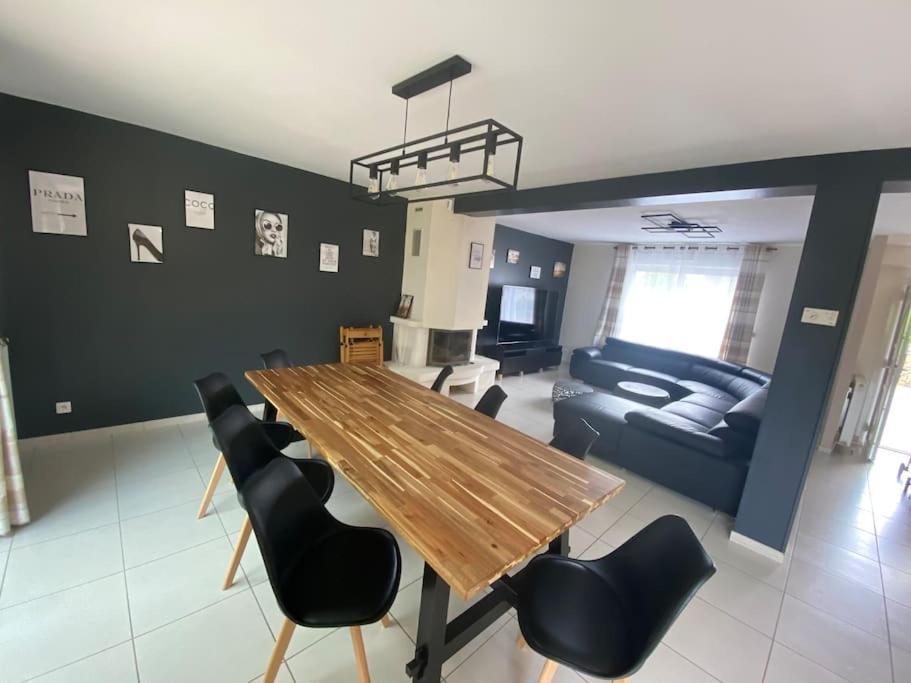 Villa Avec Piscine Chauffee A Moins 1H30 De Paris Saint-Pierre-des-Fleurs Zewnętrze zdjęcie